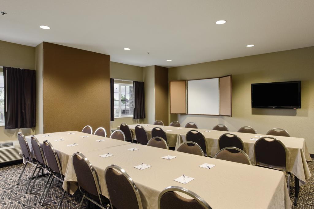 Microtel Inn & Suites By Wyndham Williston Bagian luar foto