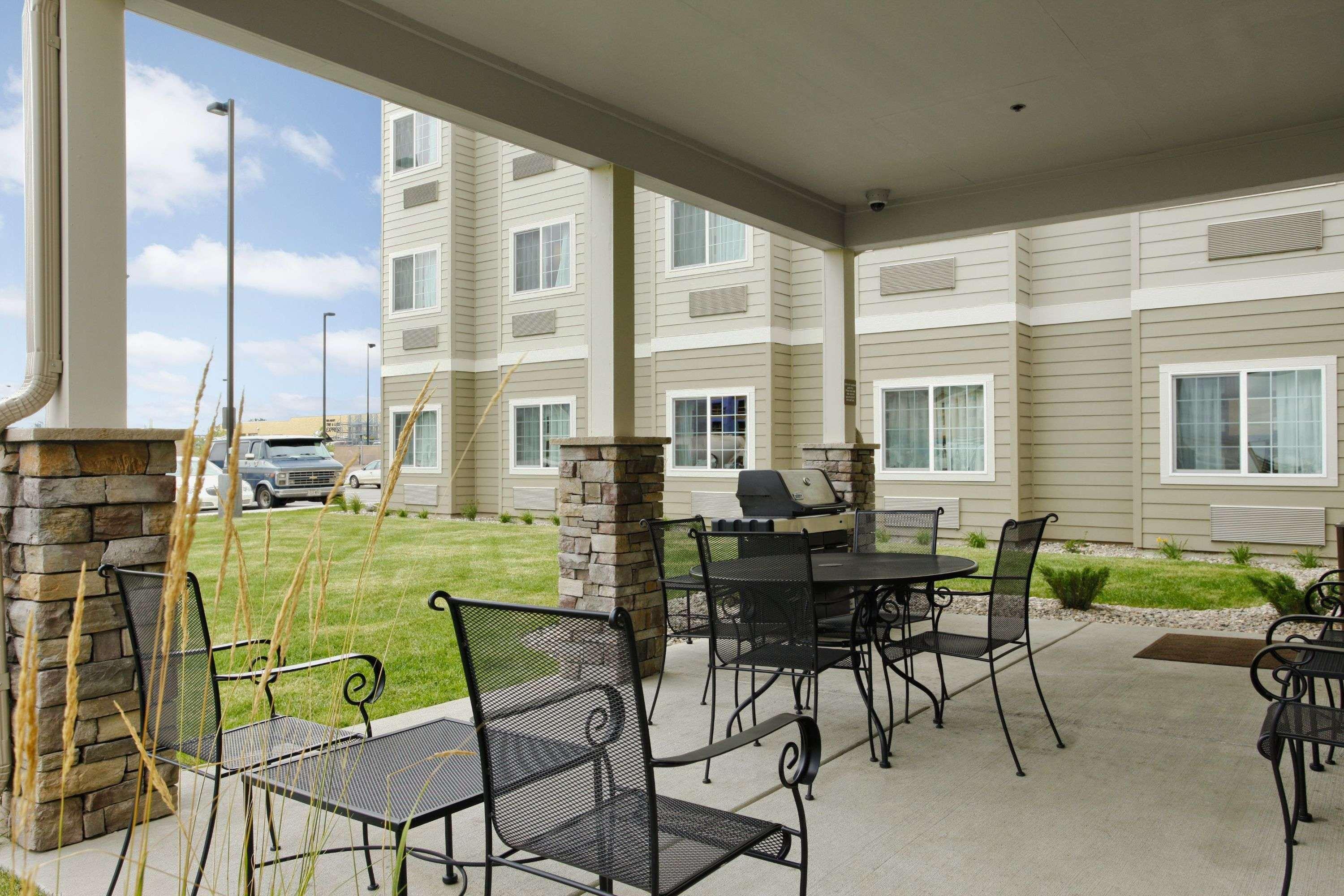 Microtel Inn & Suites By Wyndham Williston Restoran foto