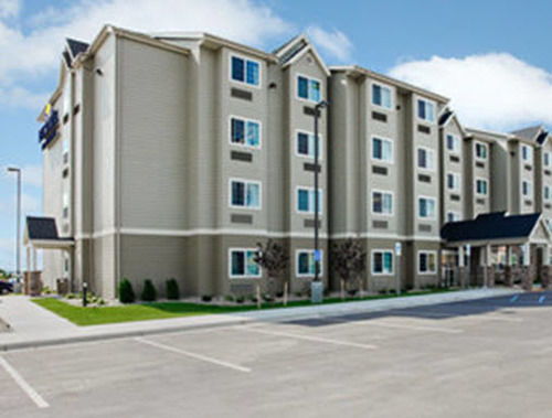 Microtel Inn & Suites By Wyndham Williston Bagian luar foto